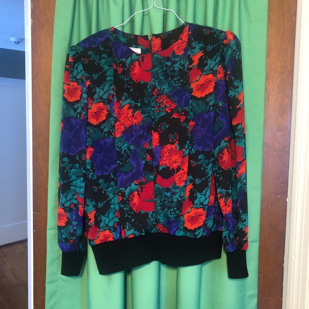 Floral vintage sweatshirt style top - Picture 1 of 8